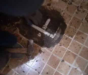 大姚卫生间漏水维修公司为您分享下卫生间渗水如何处理及注意事项